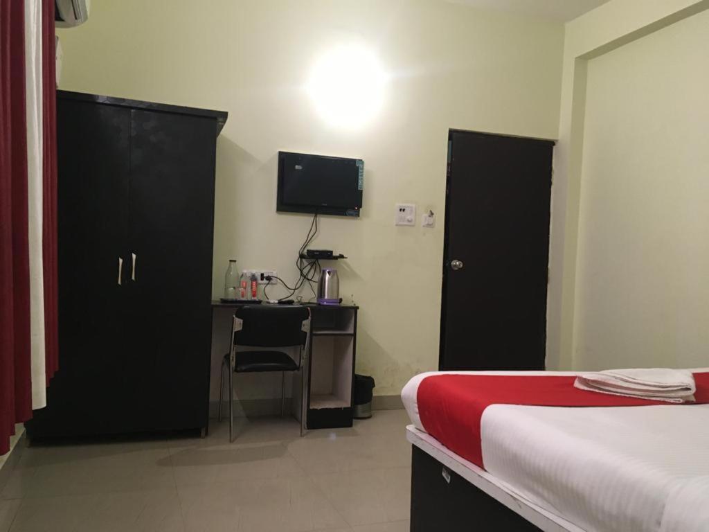 Hotel Yug Residency Varanasi Exteriör bild